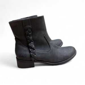 Blowfish Gray Braided Chelsea Ankle Boots